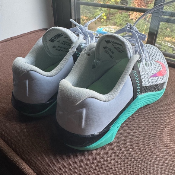 Nike / Matcon - Picture 4 of 11